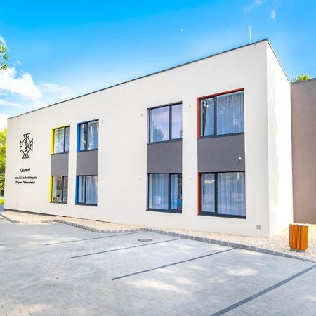 Ciszterci Rendezvenykoezpont Bed & Breakfast Balatonalmadi Luaran gambar