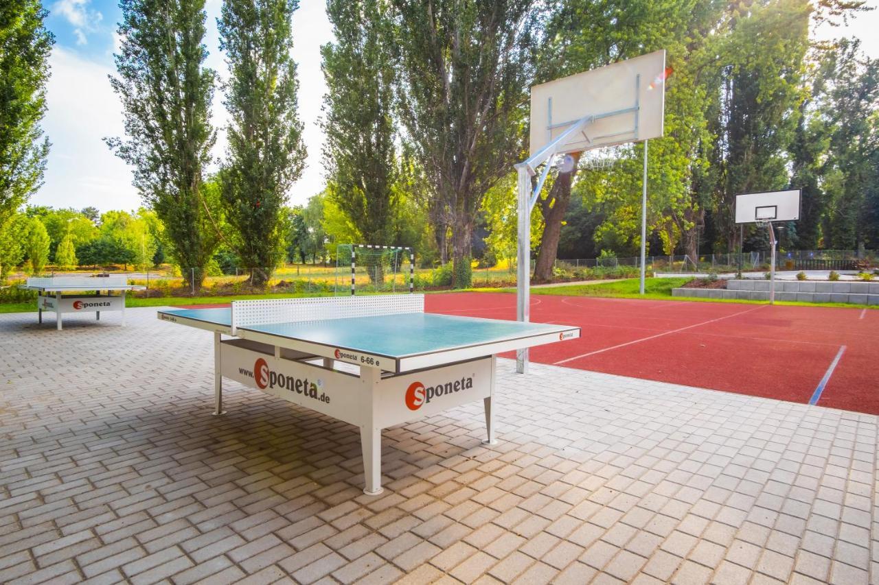 Ciszterci Rendezvenykoezpont Bed & Breakfast Balatonalmadi Luaran gambar