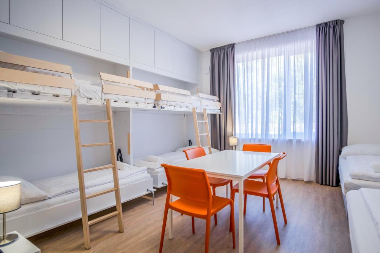 Ciszterci Rendezvenykoezpont Bed & Breakfast Balatonalmadi Luaran gambar