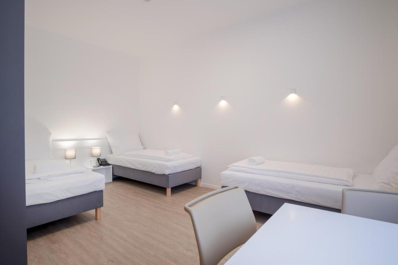 Ciszterci Rendezvenykoezpont Bed & Breakfast Balatonalmadi Luaran gambar
